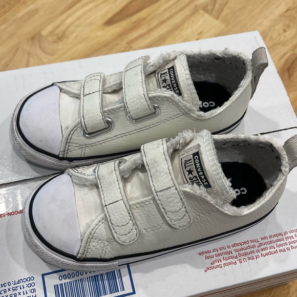 Converse Chuck Taylor All Star Easy On Leather Shoes - Picture 3 of 6